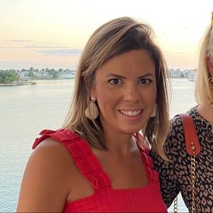 Meet your Posher, Dana